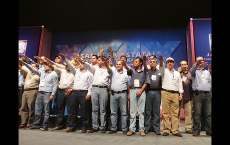 En la Asamblea Estatal para renovar el Consejo Directivo participaron tres mil 09 delegados de 100 delegaciones. A. CAMACHO  /