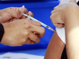 El científico colombiano aceptó que su vacuna anterior había estado incompleta. ARCHIVO  /