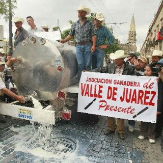 Organizaciones de lecheros anuncian marcha y plantón