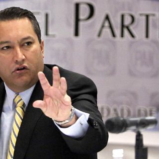 Blake reafirma compromiso con IFAI en la protección de datos