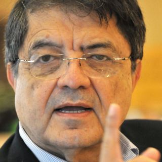 Sergio Ramírez, encantado por ellas