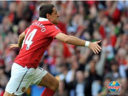 Javier 'Chicharito' Hernández tras realizar su pasada anotación ante el Chelsea. AFP  /