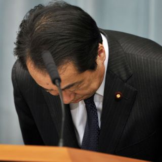 Primer ministro japonés renuncia a salario por crisis de Fukushima
