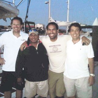 Veleristas tapatíos continúan itinerario entre islas