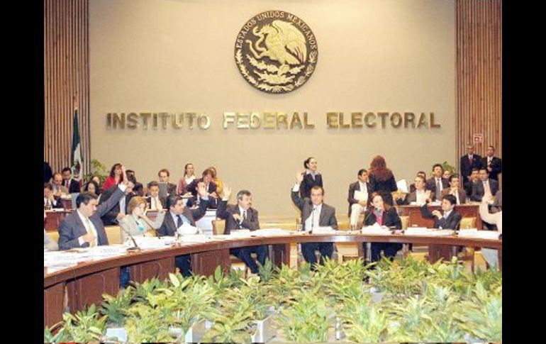 Duarte dijo que ese 'ruido externo' que genera la Cámara de Diputados al no nombrar a los tres consejeros, afecta al IFE. ARCHIVO  /