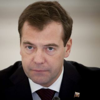 Muerte de bin Laden beneficia a Rusia, dice Medvedev