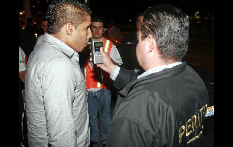 Entre septiembre y abril pasados, Vialidad aplicó tres mil pruebas de alcoholemia a conductores. A. CAMACHO  /