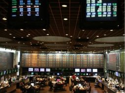 BMV inicia con pérdidas de 0.60 por ciento debido a datos de China. ARCHIVO  /