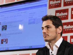 Iker Casillas durante la presentación de su cuenta en la popular red social Facebook. EFE  /