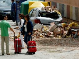 Habitantes de Lorca han tenido que abandonar sus viviendas debido a los daños causados. EFE  /