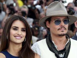 Penélope Cruz y Johnny Depp durante la presentación de su nueva película en Cannes. REUTERS  /