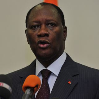 El presidente Ouattara destituye a varios altos cargos favorables a Gbagbo