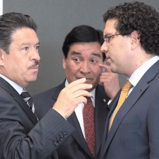 Senador pide pacto educativo