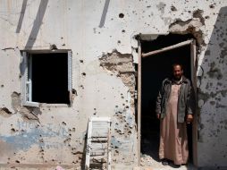 Casa agredida según los rebeldes por las fuerzas de Gadhafi. El ejército tunecino repelió un ataque por efectivos fieles al coronel.EFE  /