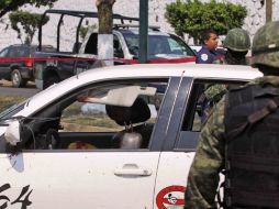 Sujetos desconocidos a bordo de un automóvil compacto, agredieron con disparos a elementos de la PF en Acapulco. EL UNIVERSAL  /