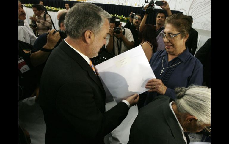 El Gobierno del estado aportó 89 millones de pesos para la edificación de la Casa del Jubilado para los docentes. E. BARRERA  /