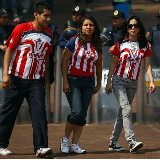 Ocho arrestos durante partido en CU