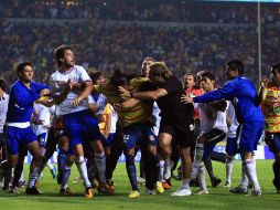 Imagen de la trifulca que se presentó al final del partido entre Morelia y Cruz Azul. MEXSPORT  /