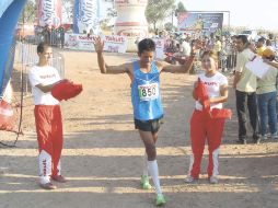 El zacatecano Juan Carlos Romero dominó la carrera de punta a punta. A. ARZÁPALO  /