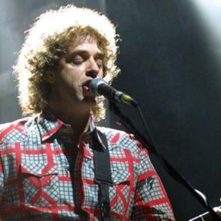 Aumentan homenajes a Cerati a un año de estar en coma