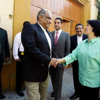 Coordinadores parlamentarios se reúnen con el cardenal