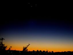 Los días 12, 13 y 14 de mayo pasados se apreciaron las dinámicas de los movimientos de los planetas. EFE  /