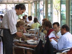 Sólo 50 restauranteros del Centro han solicitado apoyo para remodelar sus negocios. ARCHIVO  /