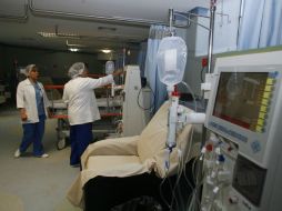 La Unidad de Hemodiálisis operará con las nueve máquinas en poder del Hospital Civil, aunque tiene capacidad para 25. M. FREYRIA  /