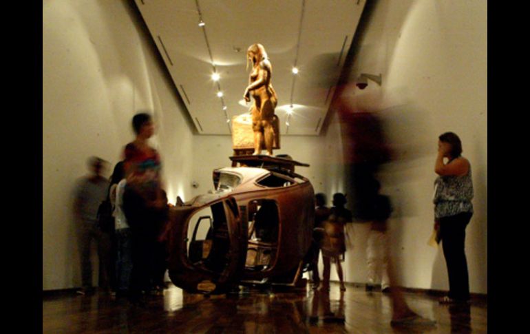 Las exposiciones del Festival Cultural de Mayo abrieron sus puertas al público. A. HINOJOSA  /