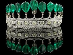 La tiara de esmeraldas colombianas y diamantes será subastada en Ginebra. EFE  /