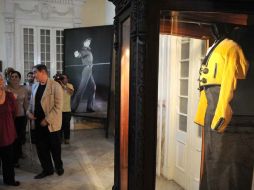 En la imagen se observa el traje utilizado por Gades al interpretar la Suite de Flamenco, en 1960. EFE  /