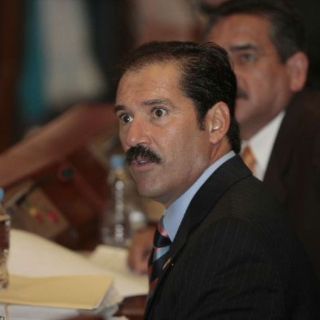 Diputado priista pide salida del auditor