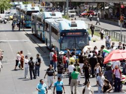 Los inconformes bloquearon el servicio del Macrobús. E. BARRERA  /
