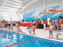 Fue techada la alberca de la Unidad Deportiva 12 ubicada en la Colonia Independencia. ESPECIAL  /