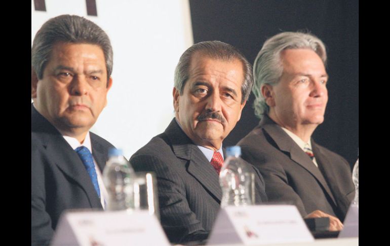 Ángel Córdova Villalobos estuvo en la inauguración del Congreso de Pediatría en la Expo Guadalajara. A. CAMACHO  /
