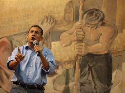 El nacionalista peruano Ollanta Humala habla ante trabajadores afiliados a la CGTP, en Lima. EFE  /