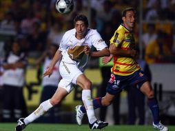El defensa de Pumas, Marco Palacios, durante el encuentro ante Monarcas de Morelia. MEXSPORT  /