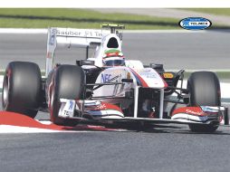 Sergio Pérez tuvo una buena primera sesión de prácticas al terminar en quinto. AFP  /