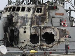 Los barcos quedaron prácticamente inserviblestras los bombardeos. REUTERS  /
