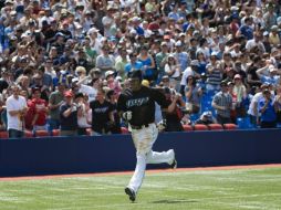 Para Bautista éste fue el tercer juego con más de un jonrón en lo que va de temporada, y el décimo cuarto en su carrera. EFE  /