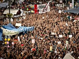 Vista aérea de la concentración convocada en la Puerta del Sol, en Madrid. EFE  /