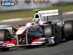 Sergio Pérez a bordo de su Sauber durante el circuito de Cataluña. EFE  /