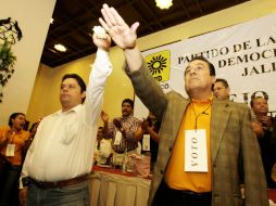 Con 93 votos a favor, Víctor Páez y Roberto López González obtuvieron la dirigencia del PRD en Jalisco. E. BARRERA  /