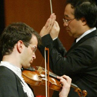 Intensas melodías, bajo la dirección de Shimada