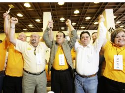 Con 93 votos a favor, Roberto López y Víctor Páez obtuvieron la dirigencia del PRD en Jalisco. E. BARRERA  /