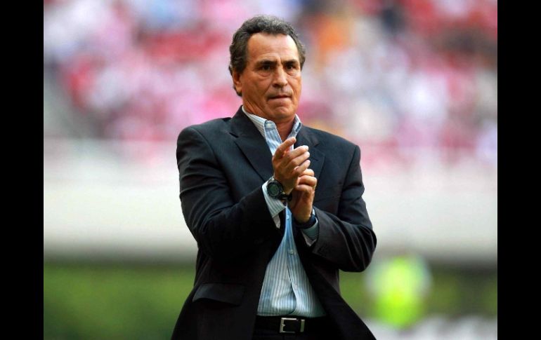 El estratega de Chivas, José Luis Real, consideró que el balance general de la campaña no es malo. MEXSPORT  /