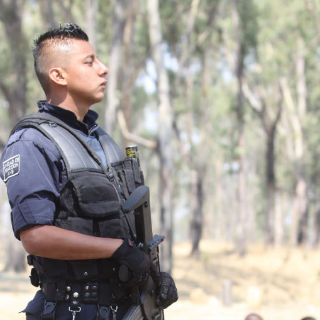 ''No es conveniente mezclar'' jóvenes policías con desempleo: SEP