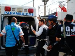 El policía auxiliar fue llevado al Centro Médico de Occidente debido a que su estado de salud fue reportado como delicado. O. RUVALCABA  /