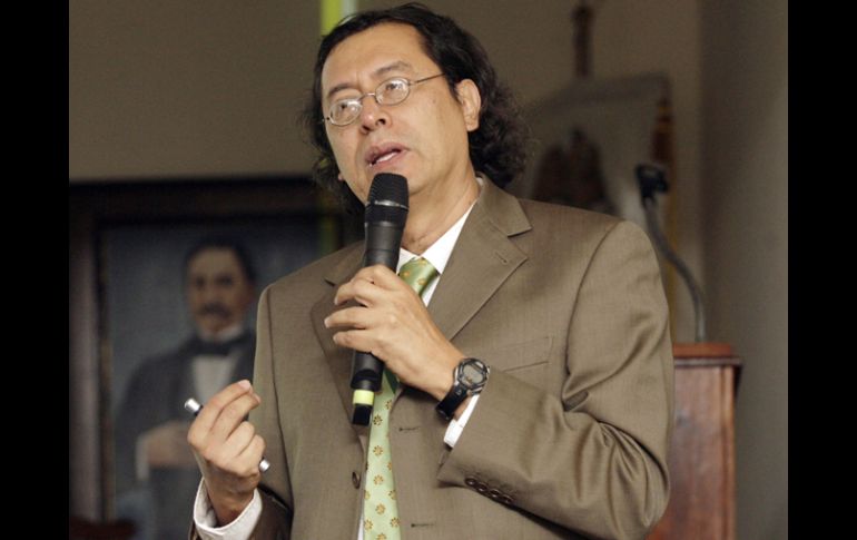 Arturo Curiel Ballesteros fue el único en participar en la conferencia, ya que Phil Weigand no asistió por motivos de salud. A. HINOJOS  /