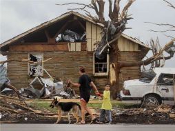 El tornado que destrozó una tercera parte de la ciudad de Joplin se elevó a EF-5. AFP  /